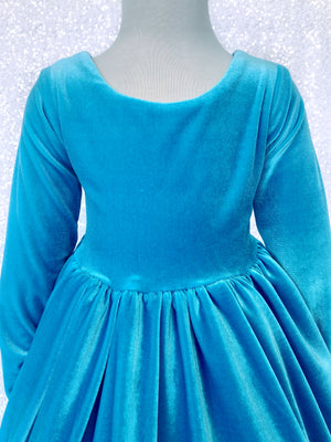 Chic Winter Long Sleeve V-Back Velvet Stretchy Turquoise Blue Gown