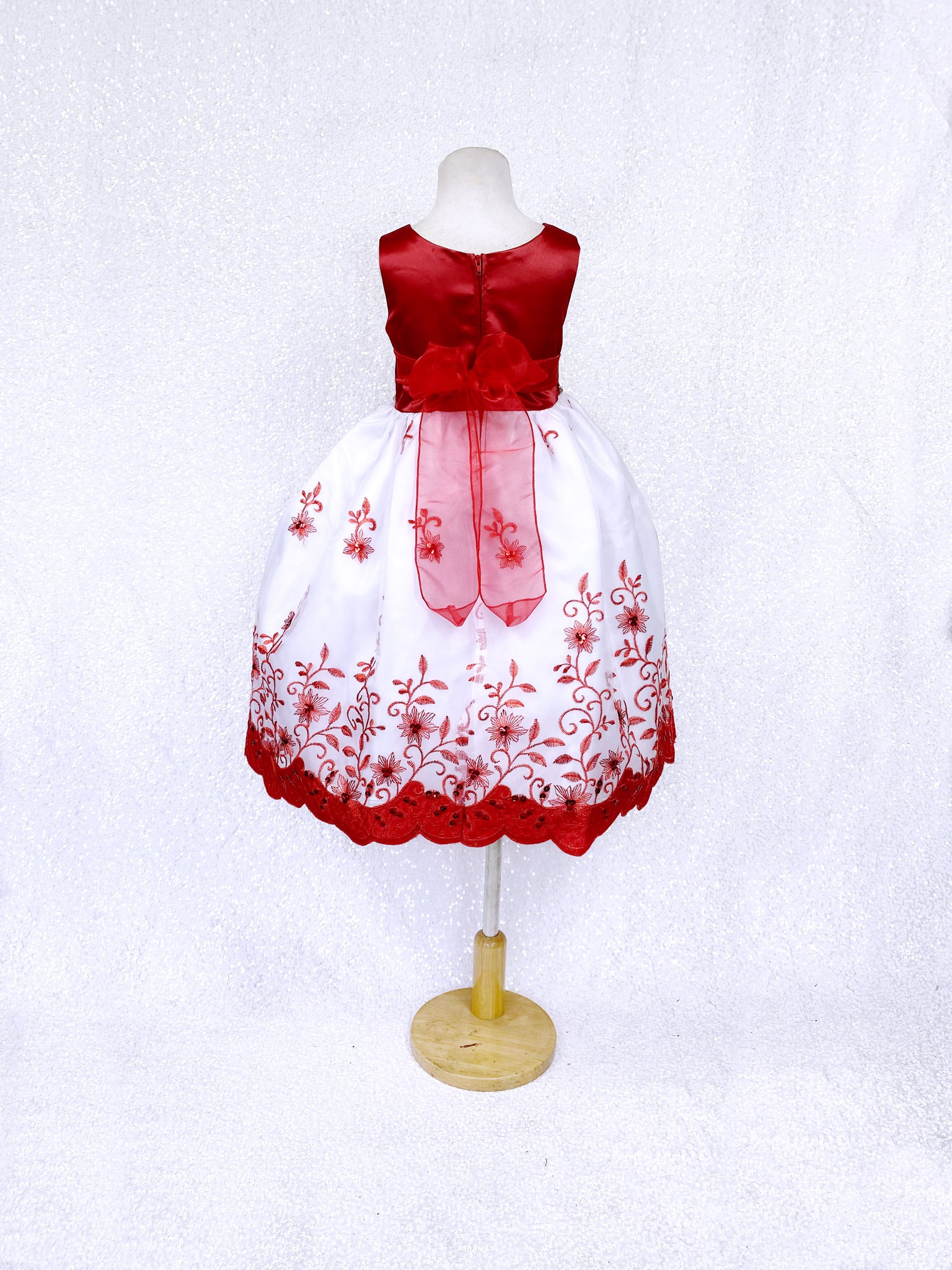 Andy Brokee Red Satin Sleeveless Floral Embroidery Gown