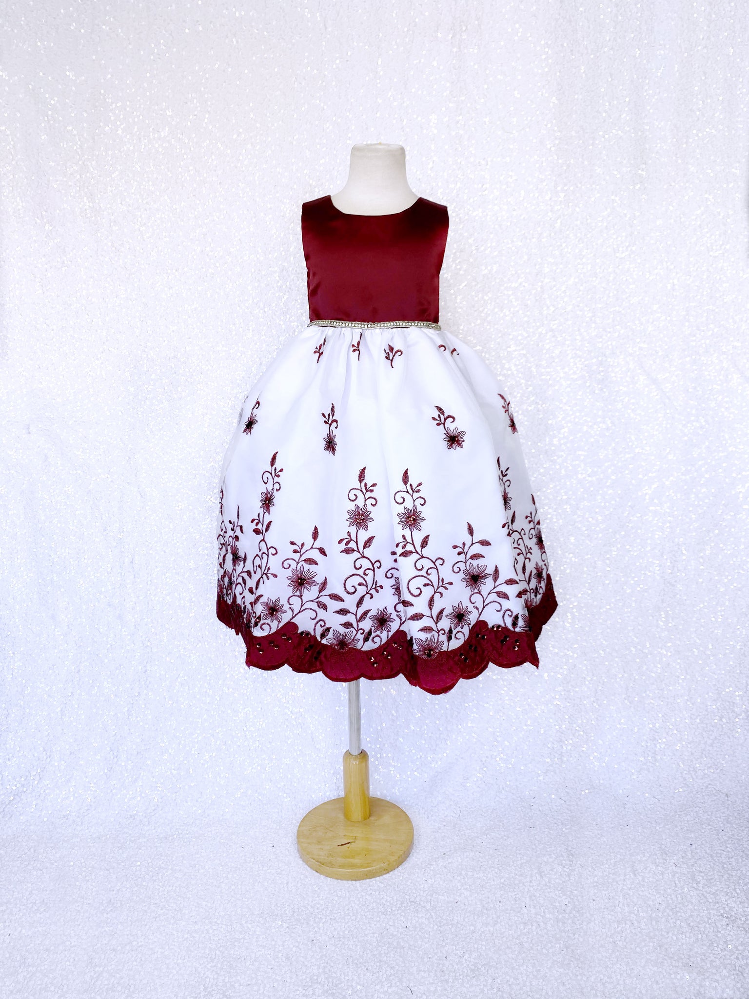 Andy Brokee Red Satin Sleeveless Floral Embroidery Gown