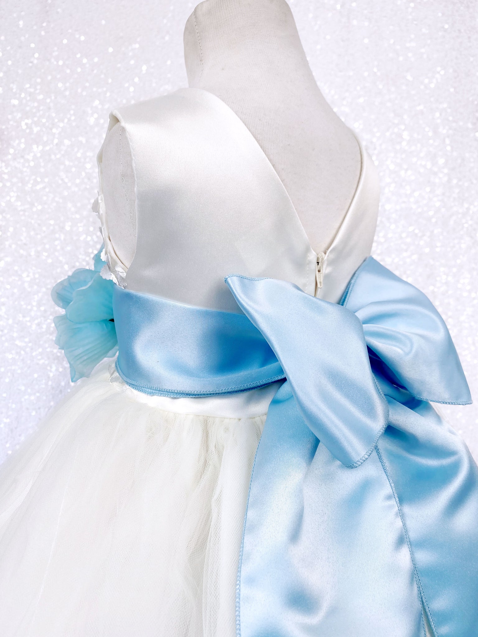 Sleeveless V-Back Carnation FL Ivory 2 Layer Tulle Dress Baby Blue Sash Flower