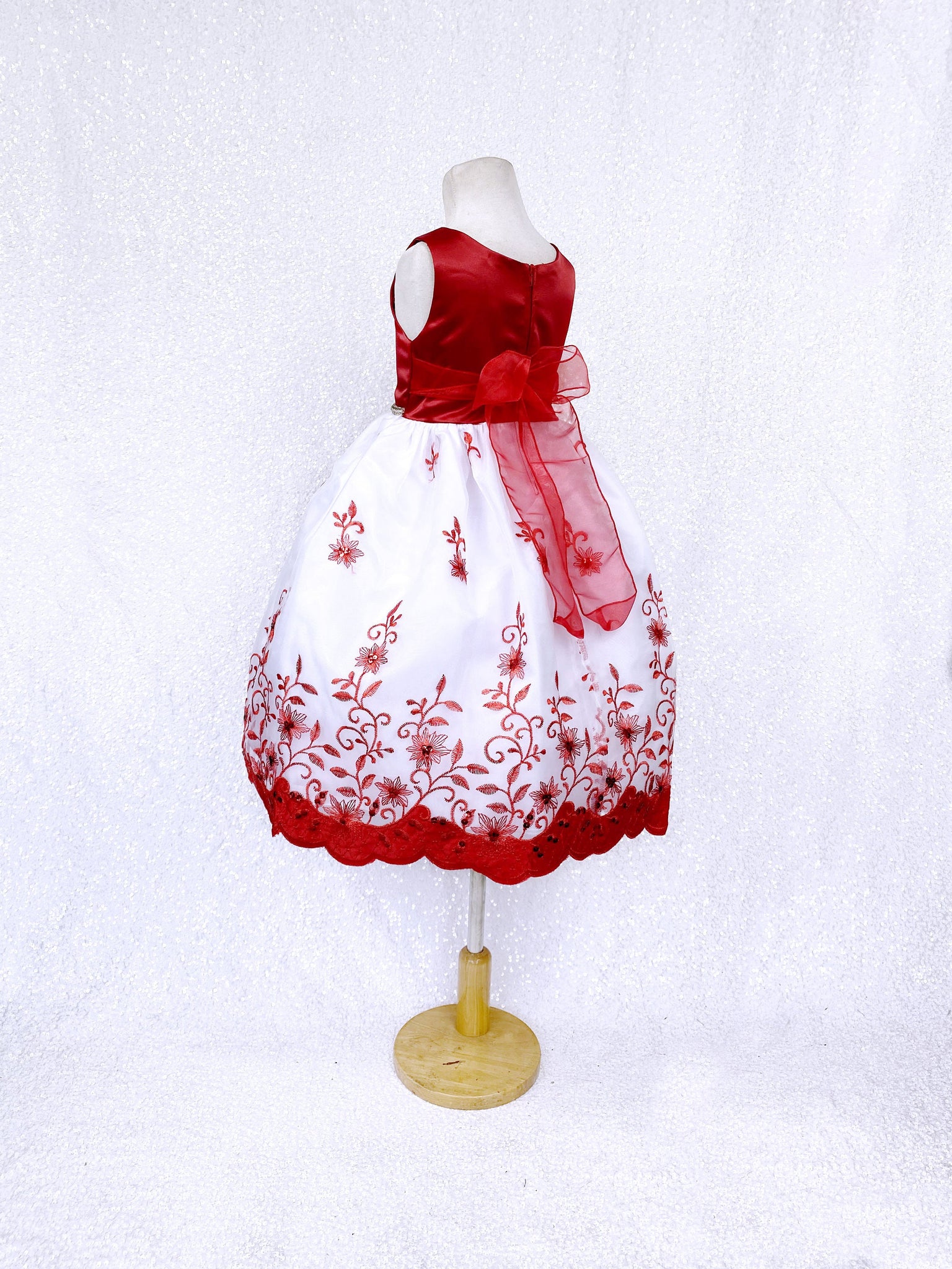 Andy Brokee Red Satin Sleeveless Floral Embroidery Gown